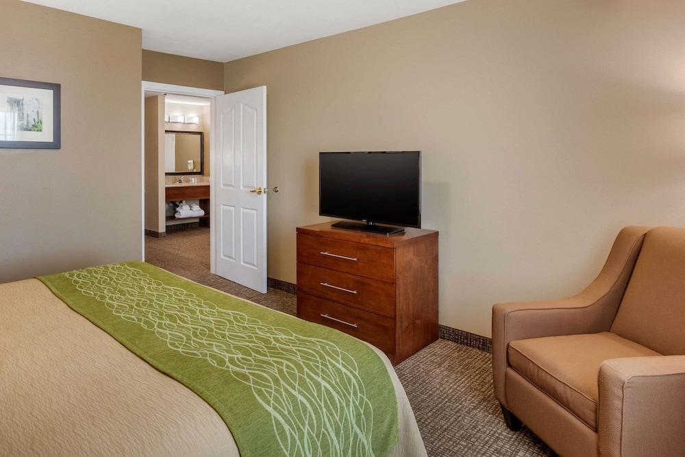Comfort Inn & Suites El Centro I - 8 photo 36