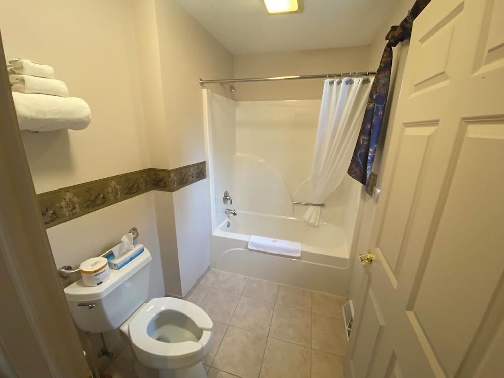 Green Gables Inn photo 34