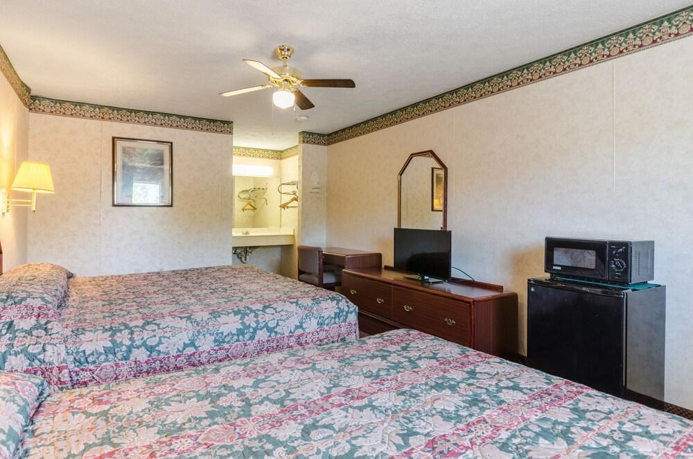 Deerfield Inn photo 11