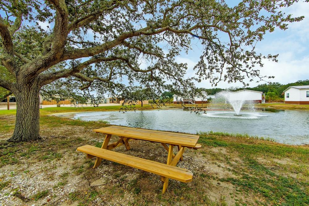 Southern Breeze Lodge photo 29