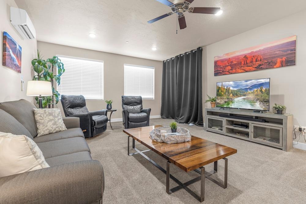 Vacation Rentals at Sand Hollow Resort photo 6