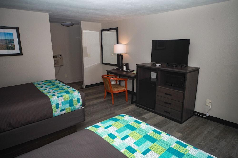 Relax Inn photo 11