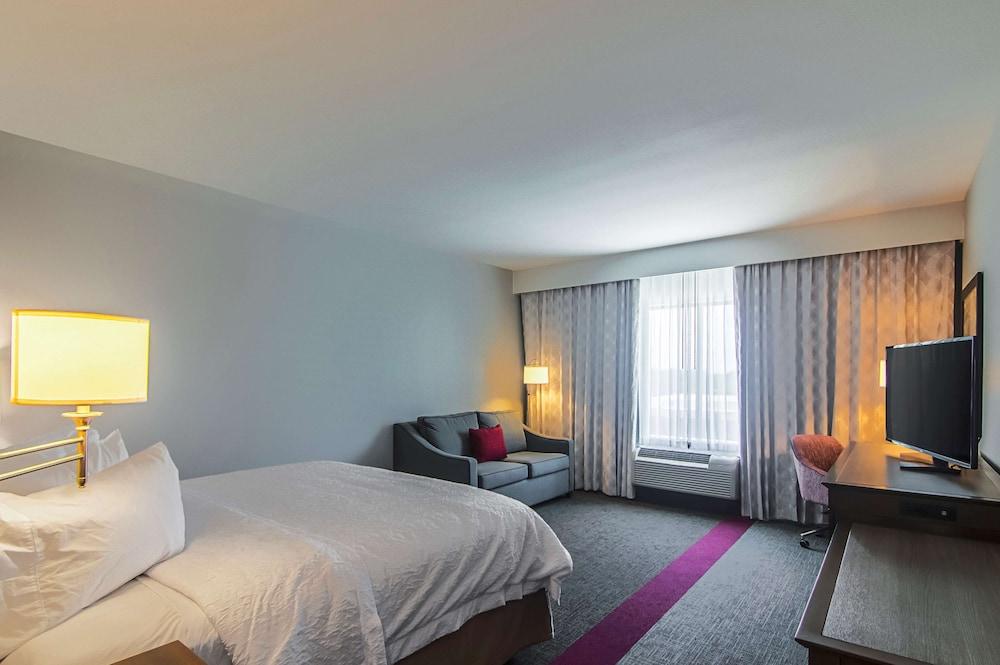 Hampton Inn & Suites Dallas/Richardson photo 13