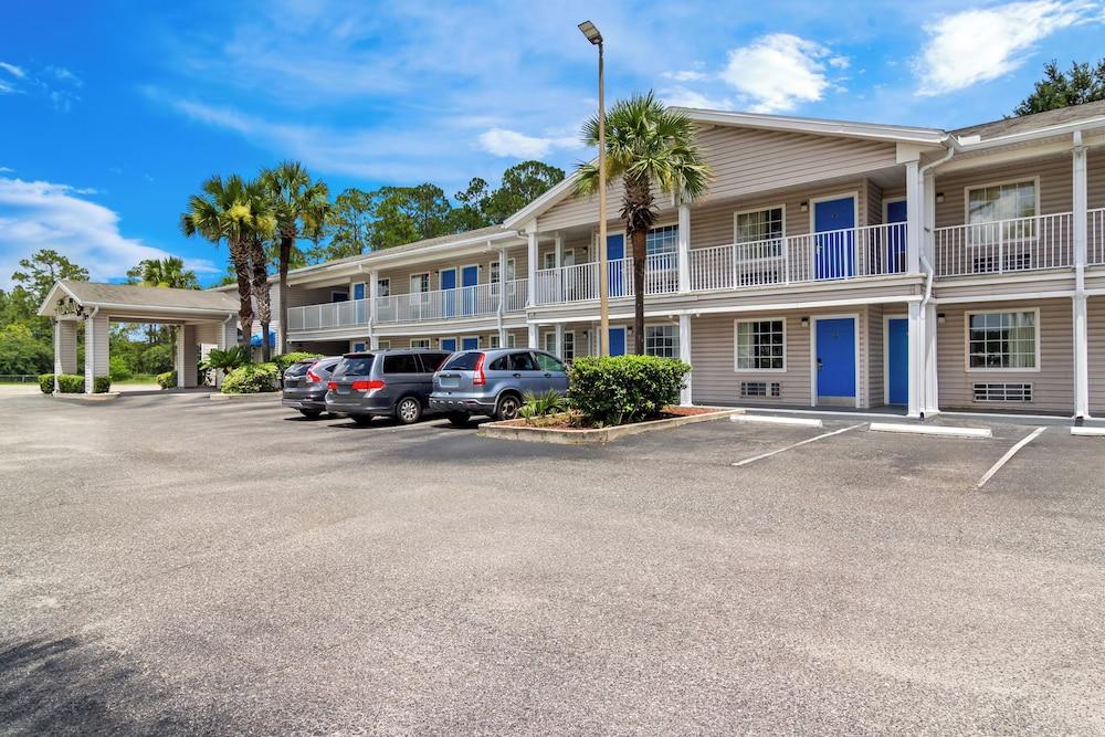 Homestay Inn & Suites photo 11