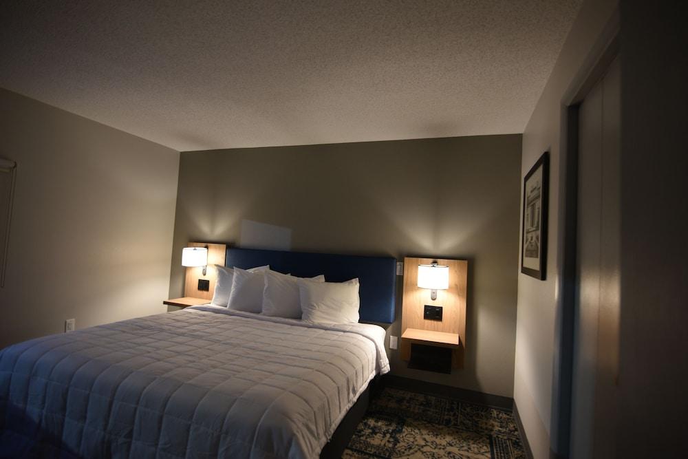 Baymont by Wyndham Pine Grove I-81 photo 6