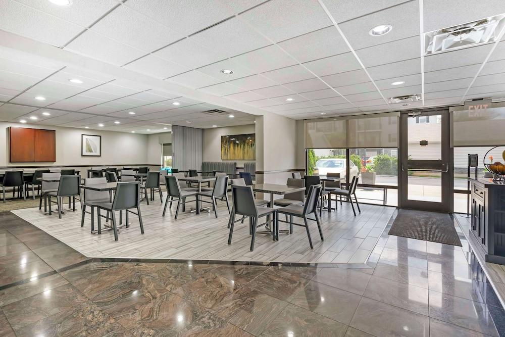 Best Western Suites photo 34