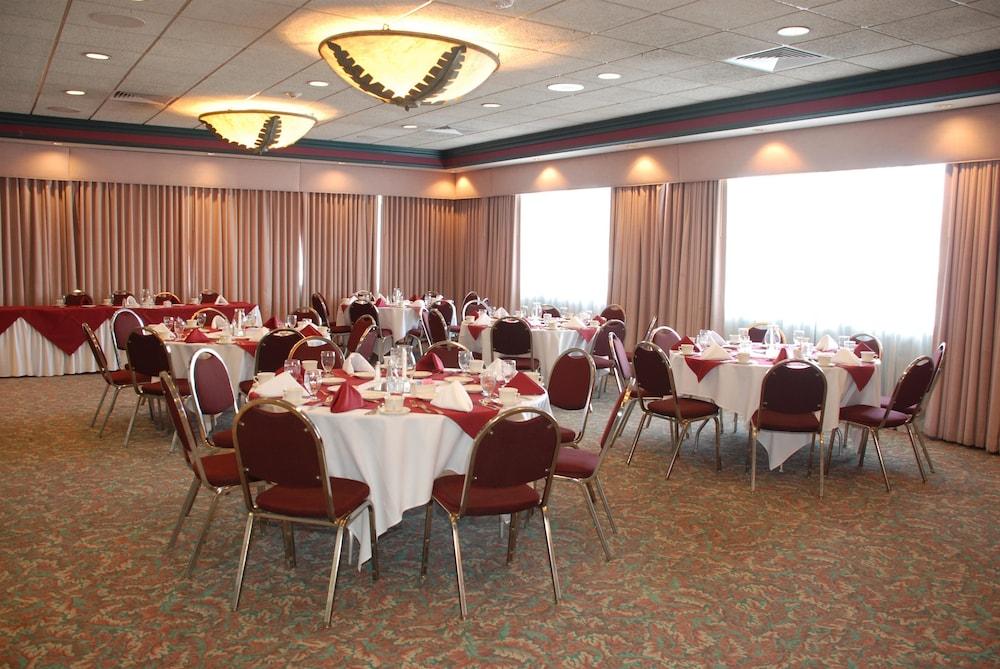 Oakland Airport Executive Hotel photo 40