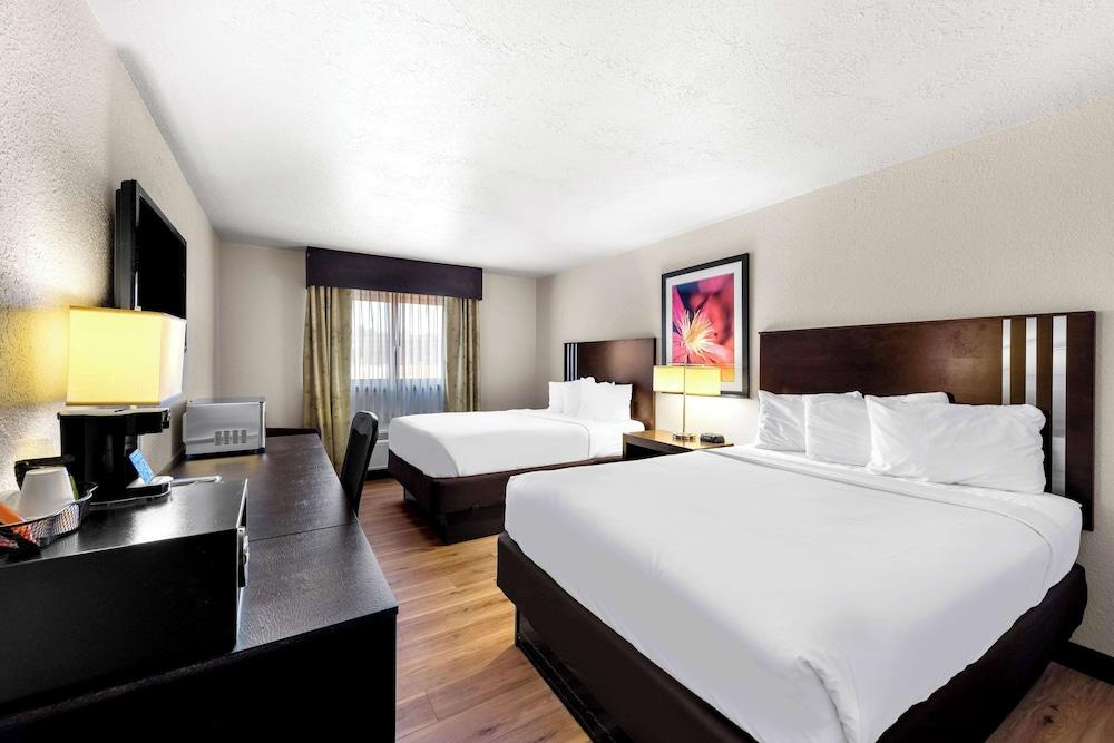 Americas Best Value Inn Marquette photo 15