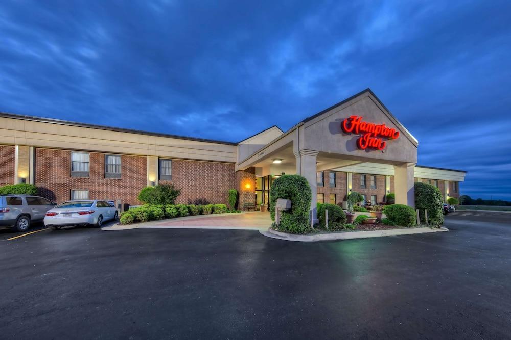 Hampton Inn by Hilton Clarksville photo 40