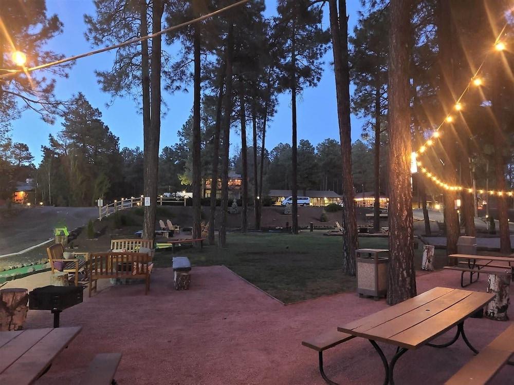 The Nook Pinetop photo 3