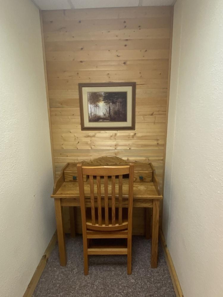 Foggy Mountain Lodge photo 64