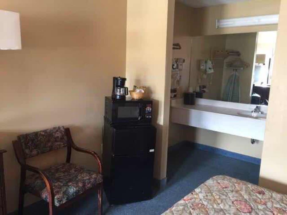 Motel 6 Bracey, VA – I-85 photo 17
