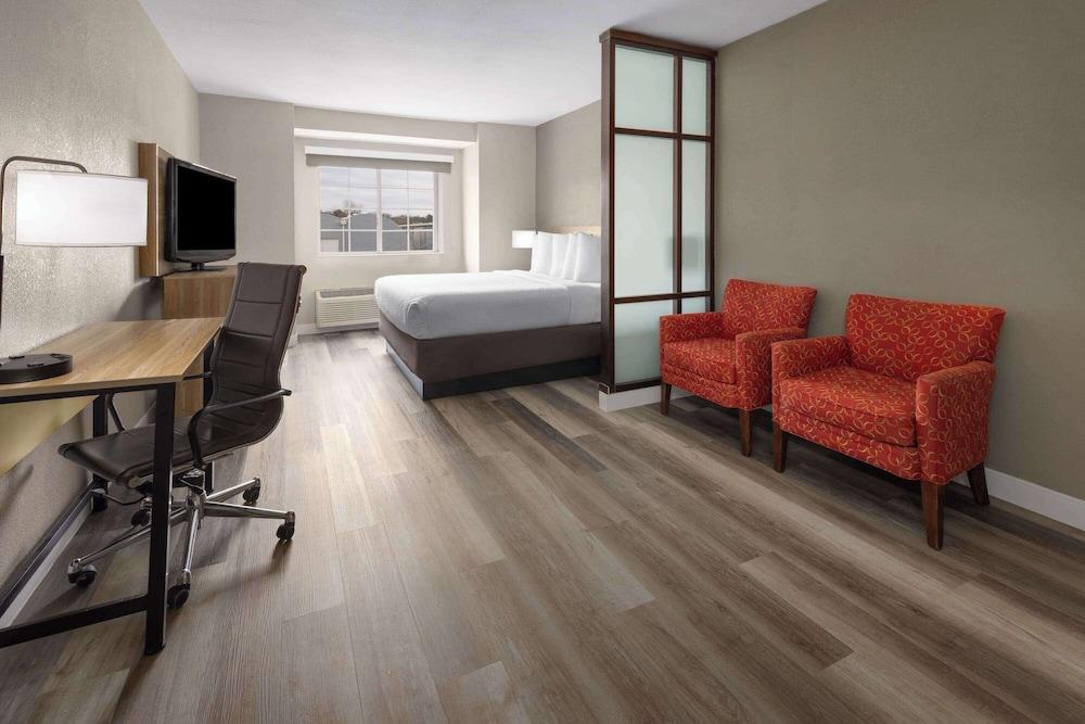 Days Inn By Wyndham Jackson Downtown photo 15