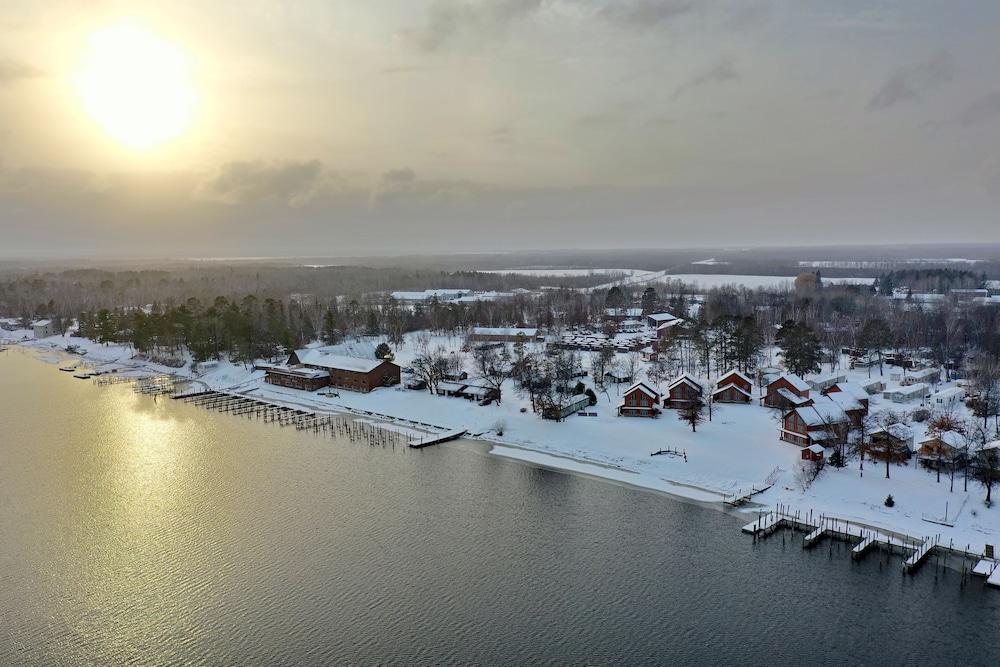 Sportsman's Lodge photo 71