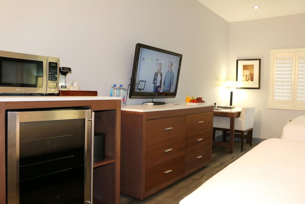 BLVD Hotel and Studios Universal-Hollywood, an Ascend Collection Hotel photo 6