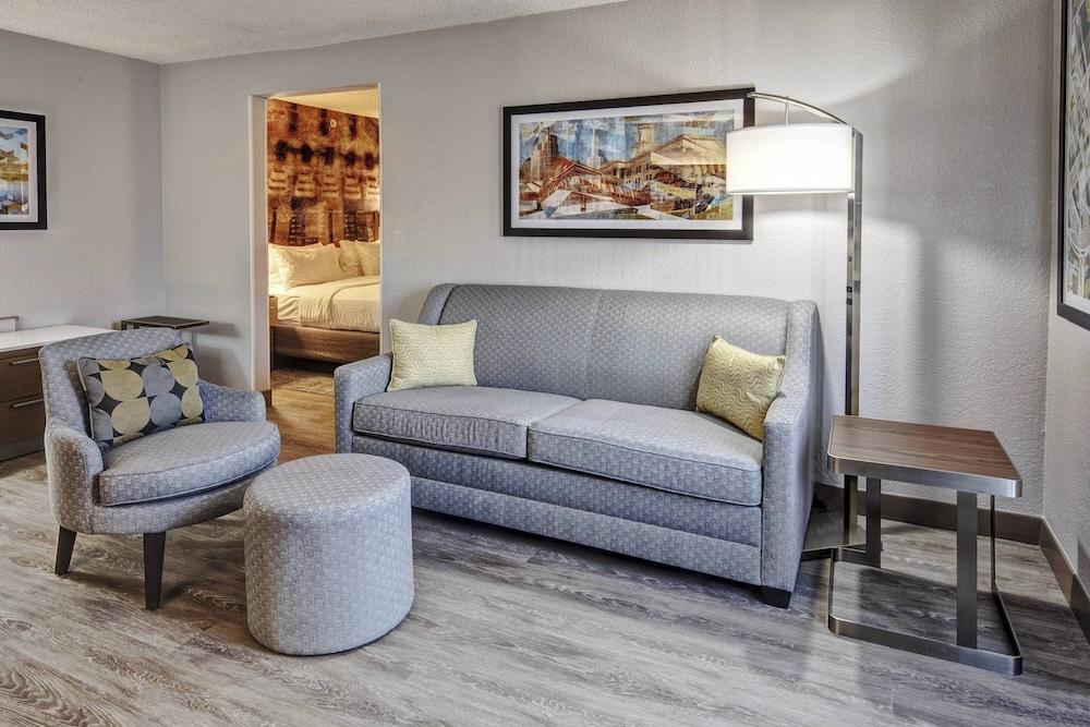 Courtyard By Marriott Vanderbilt-West End photo 17