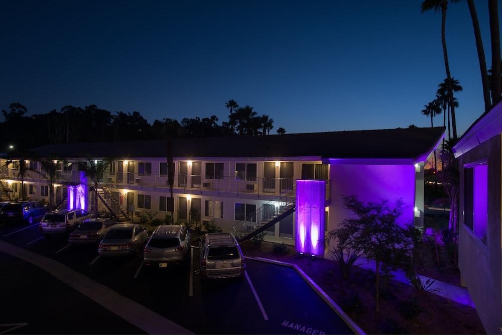 Hotel Iris - San Diego photo 29