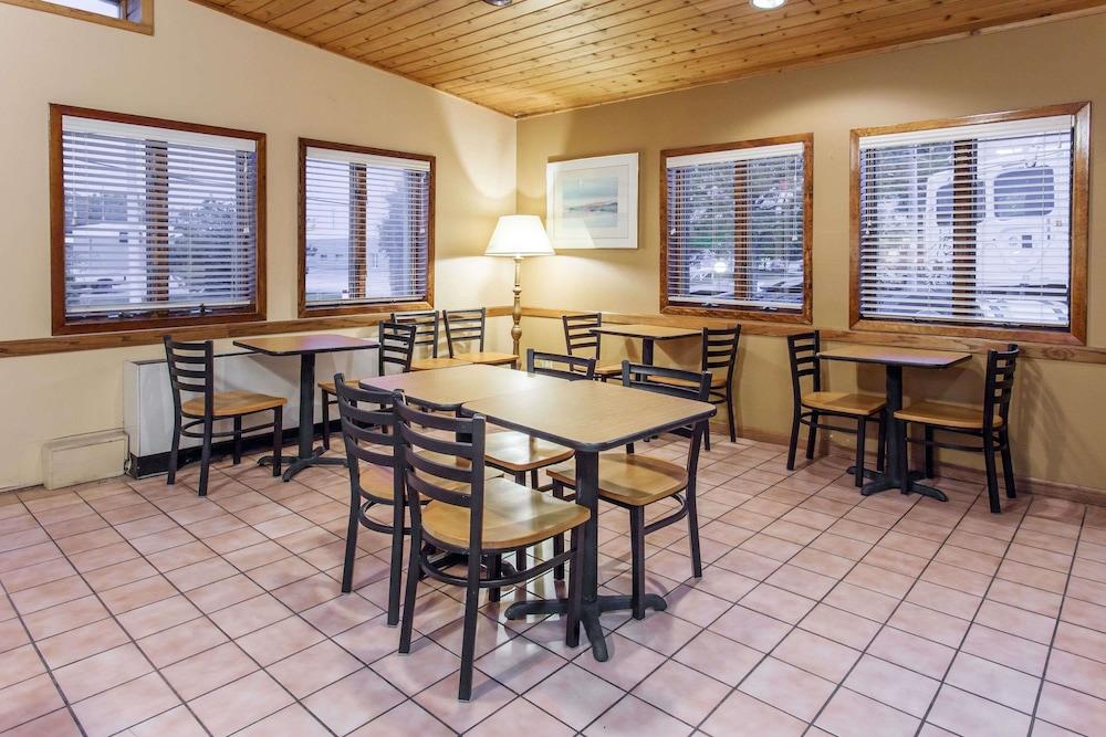 Days Inn by Wyndham West Allis/Milwaukee photo 19