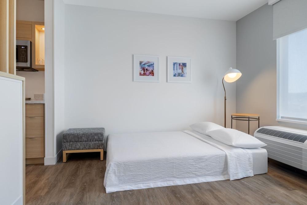 Towneplace Suites By Marriott Geneva photo 4