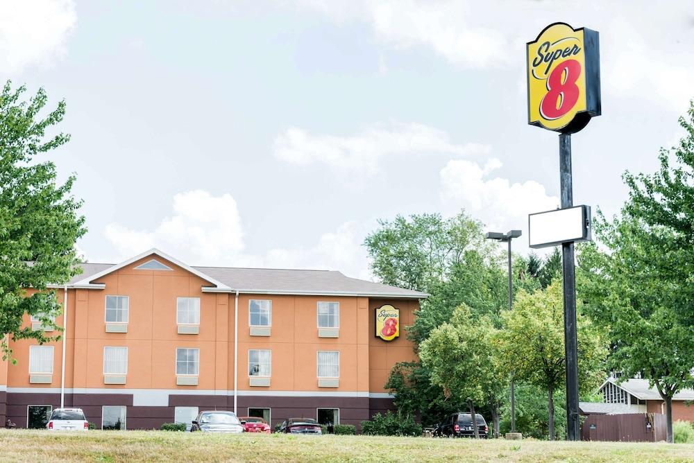 Super 8 by Wyndham Mars/Cranberry/Pittsburgh Area photo 19