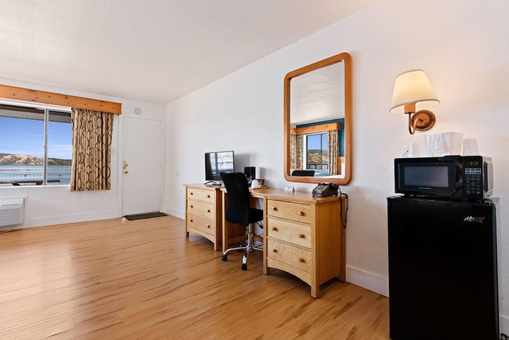 Skylark Shores Resort photo 35