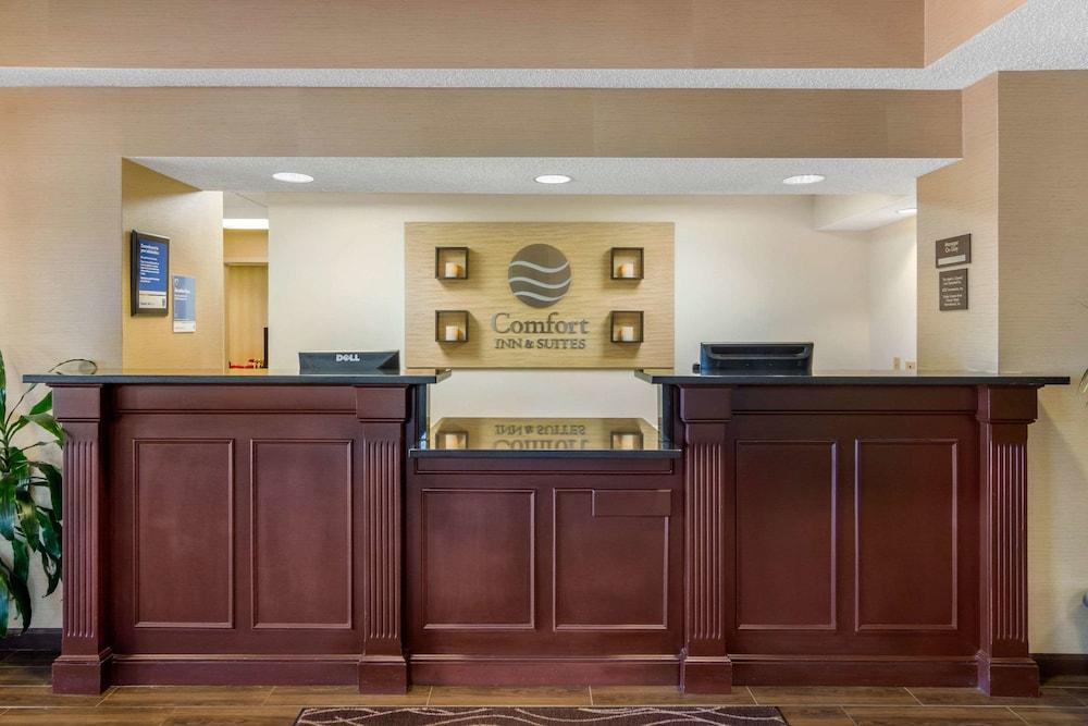 Comfort Inn & Suites LaGrange East photo 16