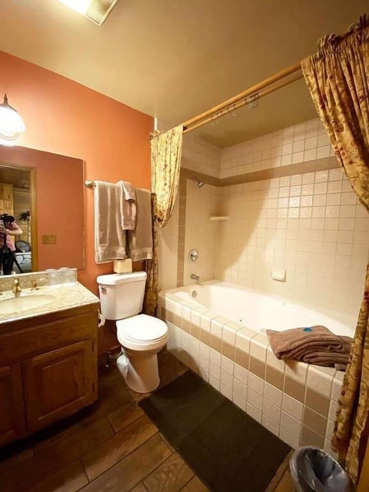 Eagle's Nest Lodge photo 64