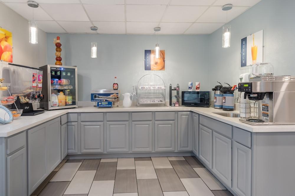 SureStay Hotel by Best Western Columbus Downtown photo 18