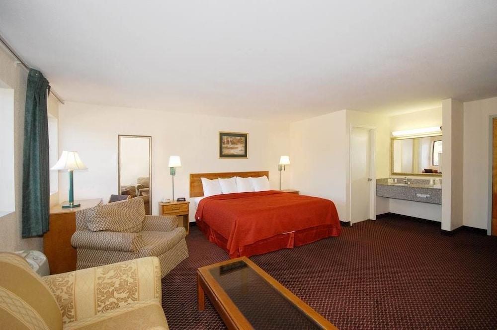 Quality Inn Pell City I-20 exit 158 photo 6