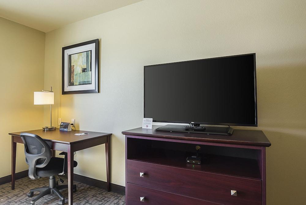 Cobblestone Inn & Suites - Altamont photo 35
