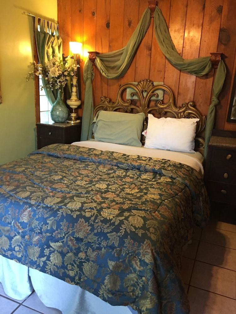 Pine Rose Inn photo 10
