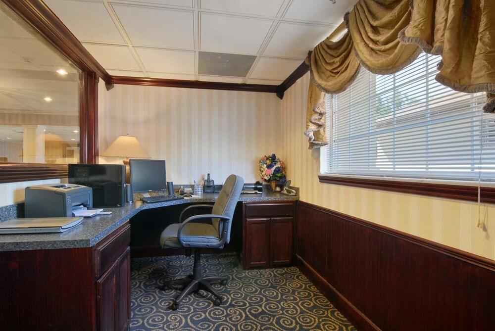 The Regal Hotel photo 32