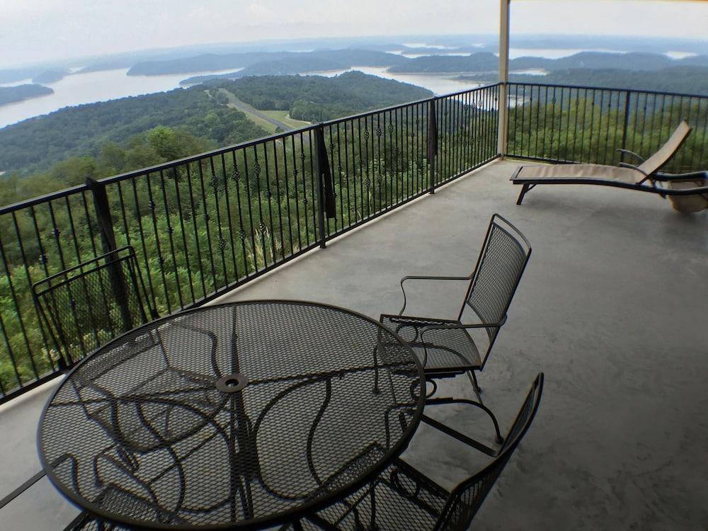 Whitney Mountain Lodge photo 18