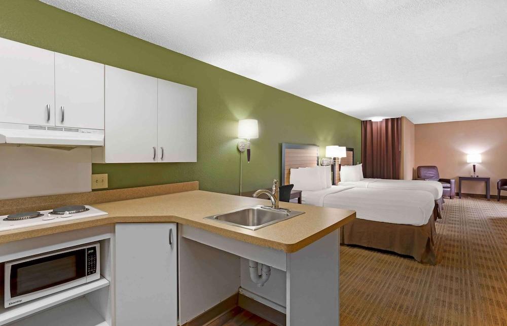 Extended Stay America Suites Houston Med Ctr Greenway Plaza photo 18