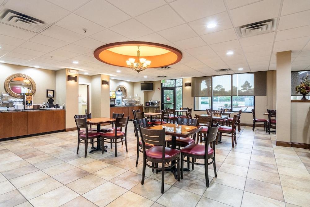 Comfort Suites Panama City Beach photo 34