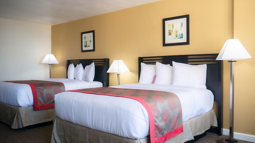 Ramada Plaza by Wyndham Marco Polo Beach Resort photo 30