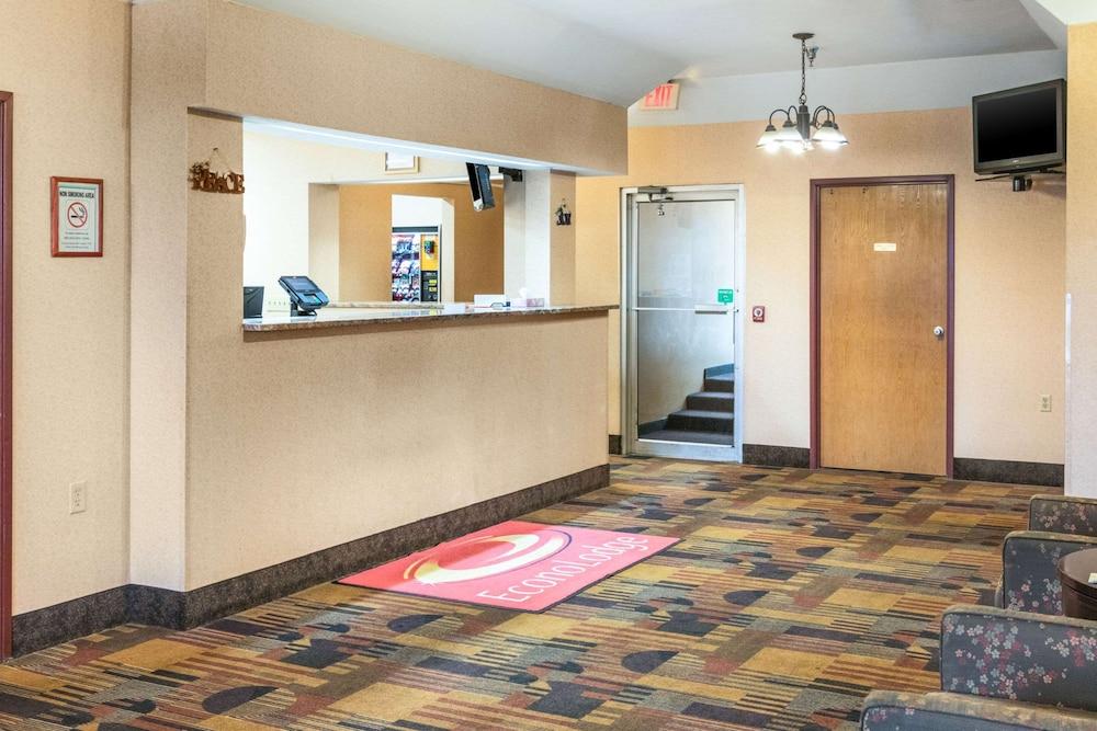 Econo Lodge Kent - Akron West photo 28