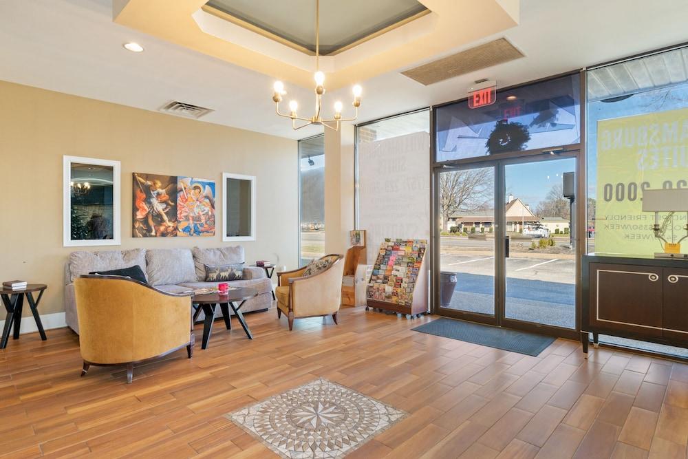 Williamsburg Suites photo 5