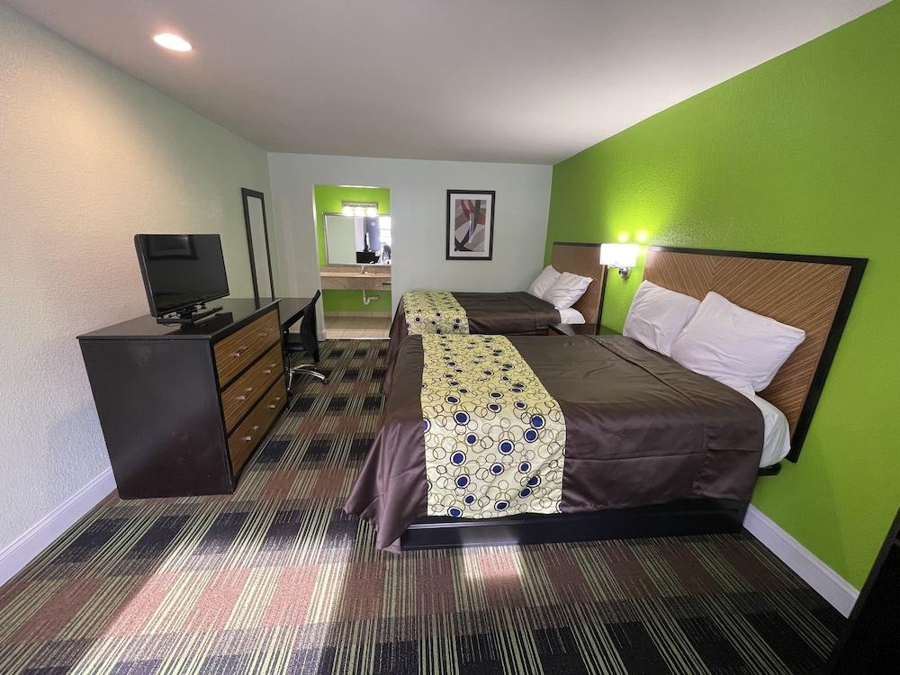 Bowers Hill Inn photo 5