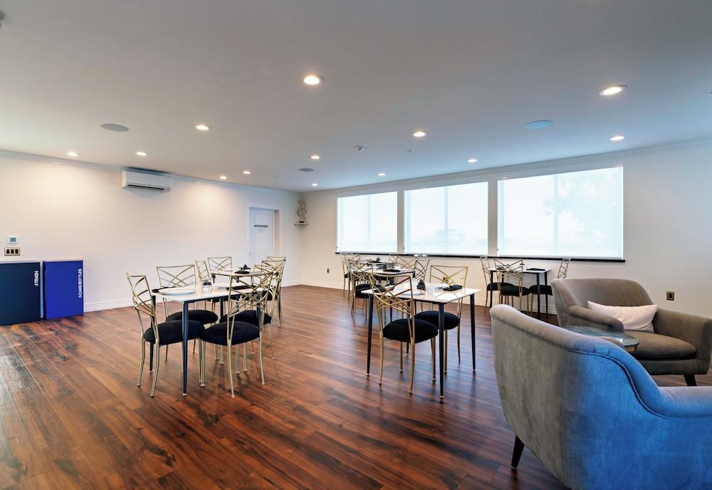 Rhapsody in View Boutique Hotel photo 57