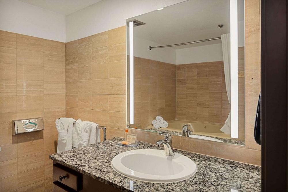 Chateau Big Bear Boutique Hotel, BW Signature Collection photo 21