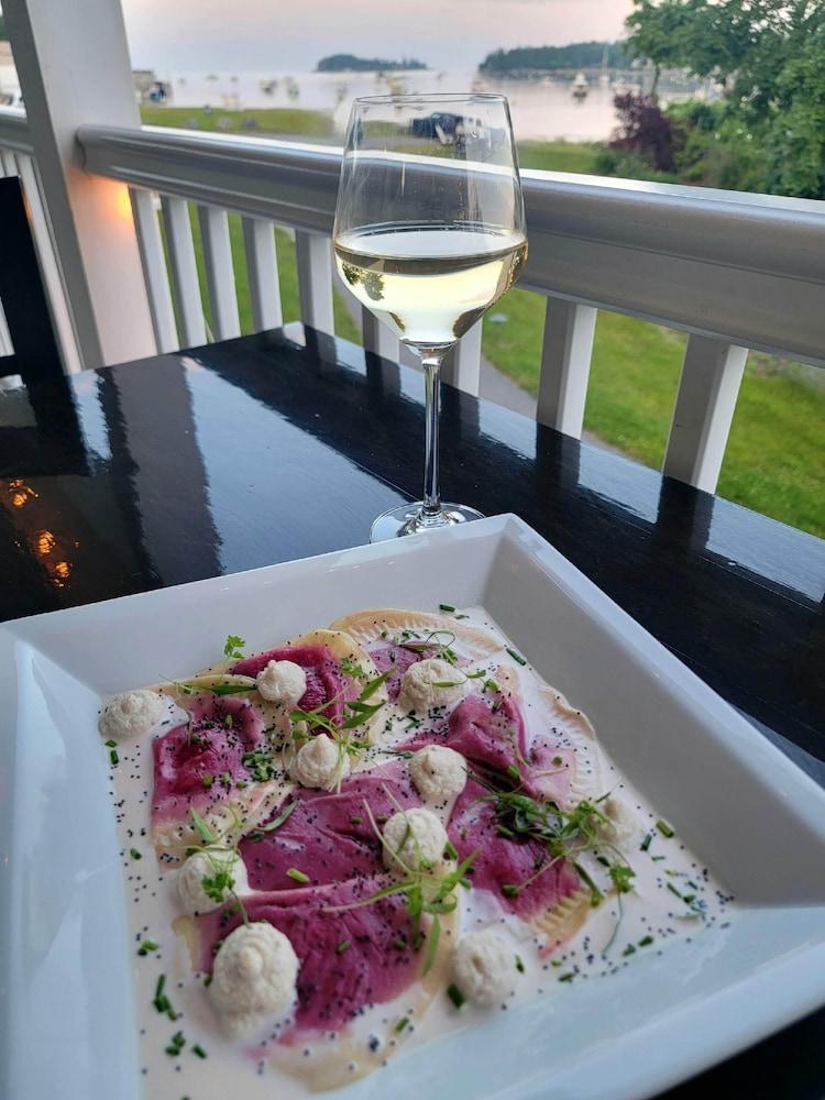 East Wind Inn on the Water photo 35