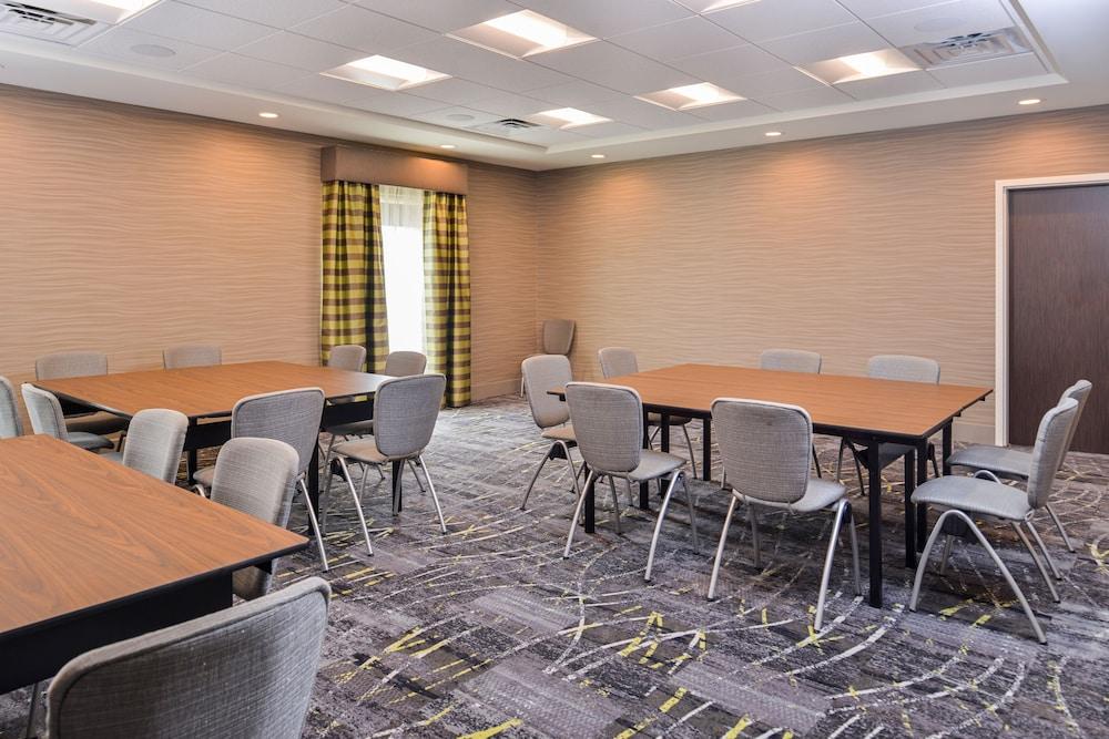 Hampton Inn Omaha Airport photo 34