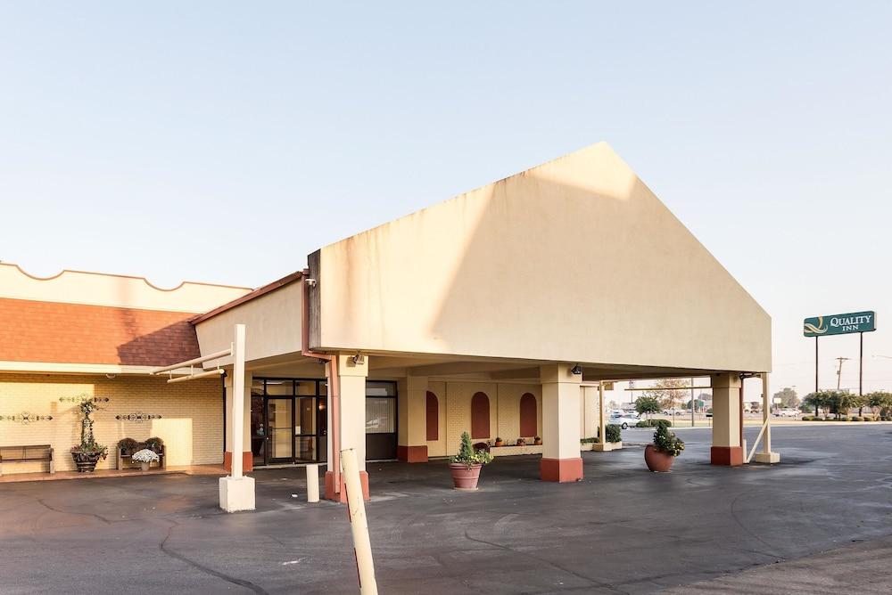Quality Inn Blytheville photo 25