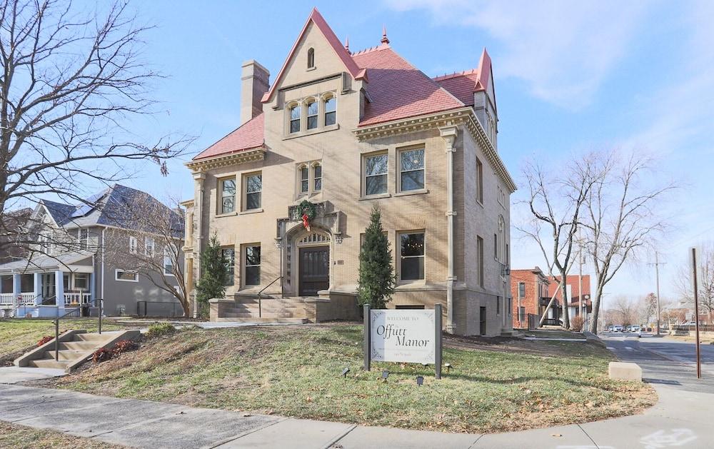 Offutt Manor photo 1