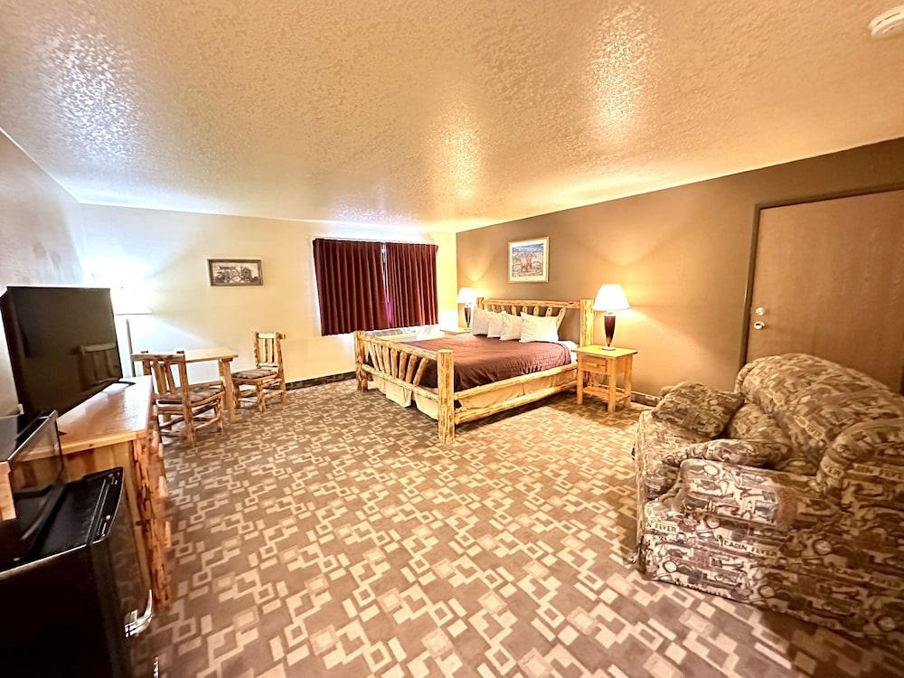 Big Sky Inn photo 19