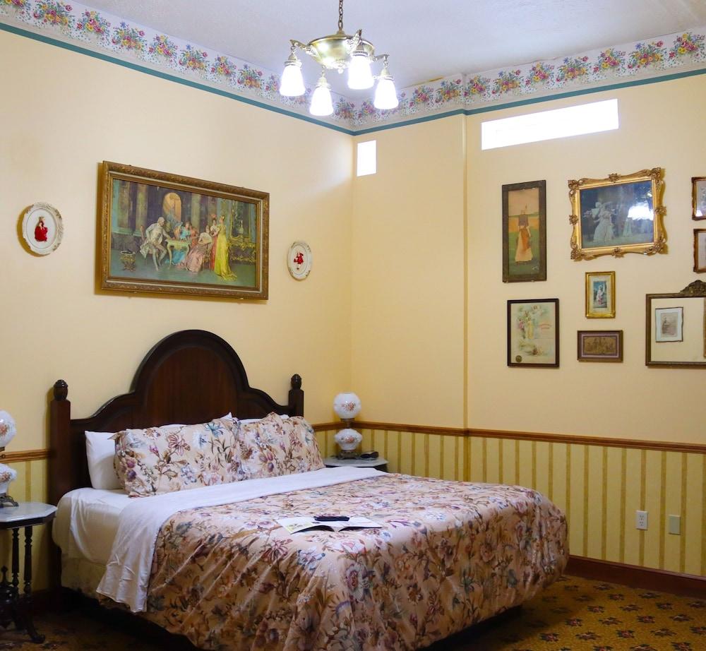 Hotel Millersburg photo 37