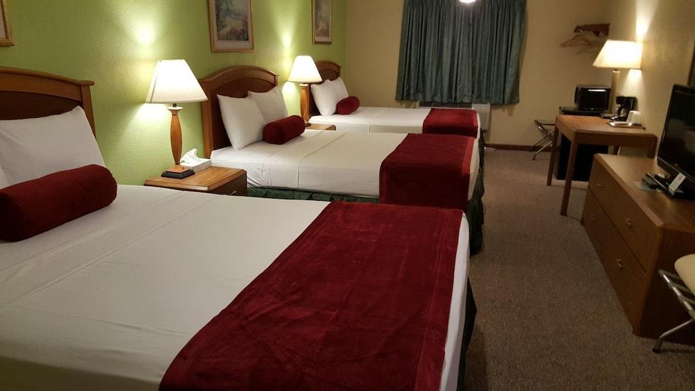 Scottish Inns photo 1