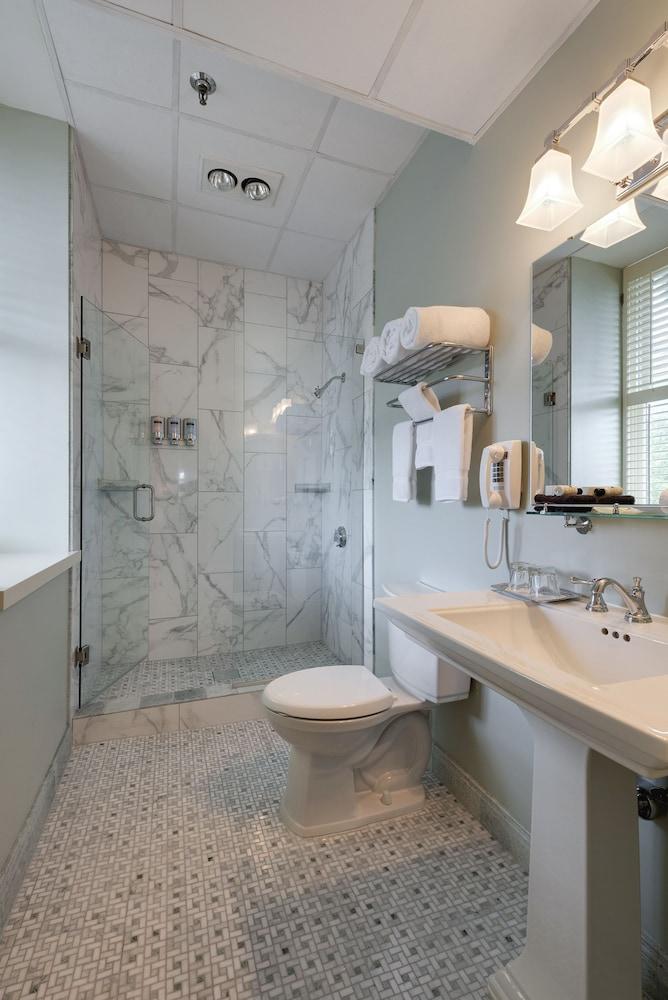 Nicollet Island Inn photo 15