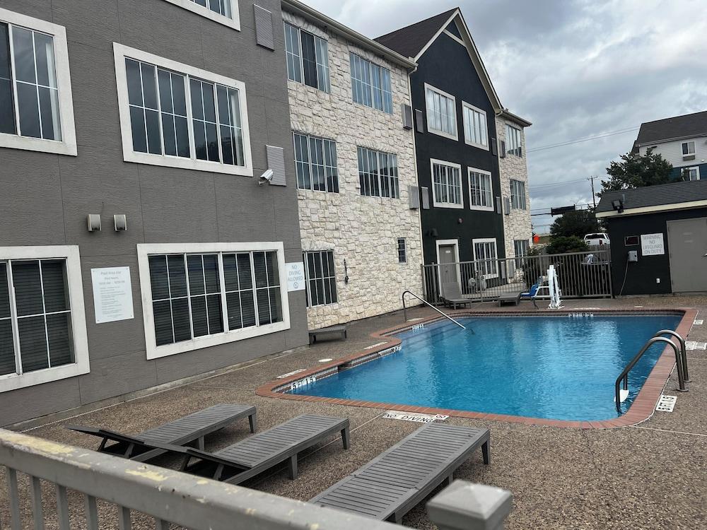 Candlewood Suites San Antonio - Fort Sam Houston photo 24